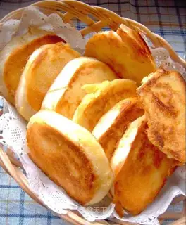Fragrant fried steamed bun slices