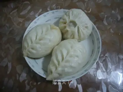 cabbage and pork buns