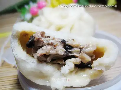 Mushroom and fungus pork steamed buns