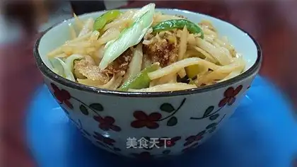stir-fried rice and shredded rice