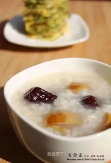 Red dates and chestnut porridge