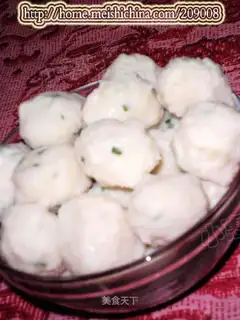 Fish balls with chopped green onion