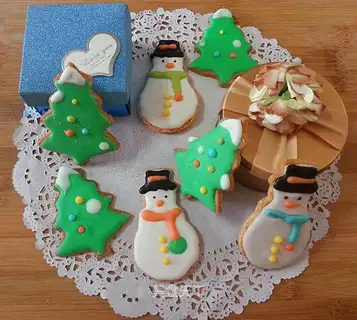 Christmas cream almond cookies