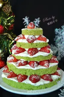 Christmas tree cake