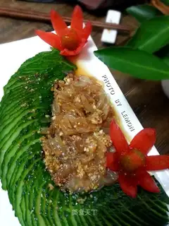 The cucumbers of the cold sea