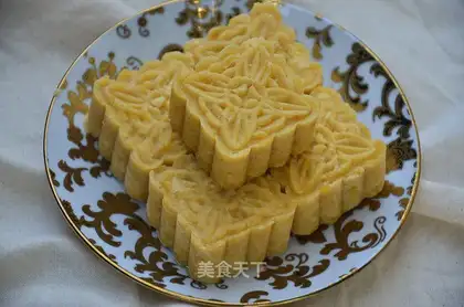 Eagle bean cake
