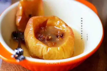 Maple Cinnamon Taffy baked apples