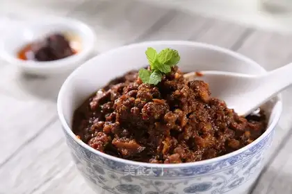 Spicy beef sauce