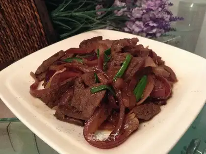 Onion fried liver