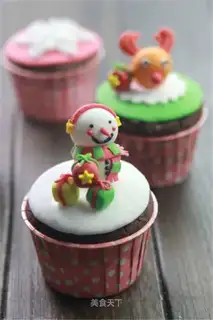 ♪ Christmas ♪ ♪ The sweet cupcakes ♪