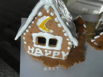 The red sugar cookie house