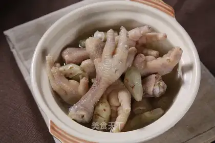 Chicken claws