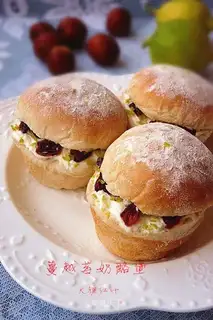 Cranberry cheeseburger