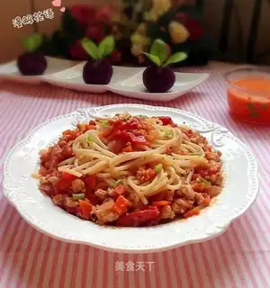 Tomato sauce pasta