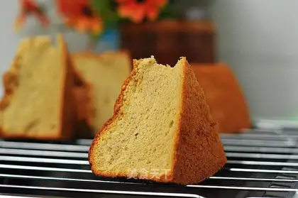 Red sugar ricin cake