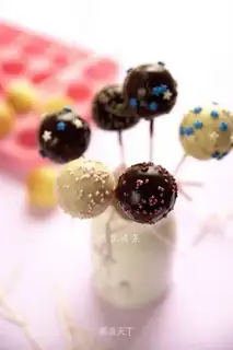 Lollipop cake