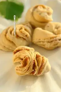 Flour roll