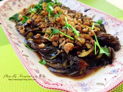 Meat and eggplant