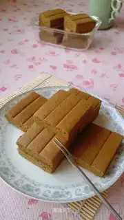 Red date cake