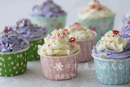 Cake cake with cream