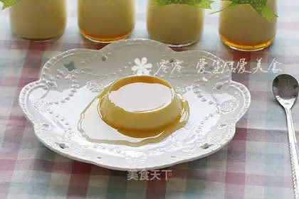 Caramel milk pudding