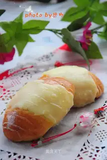 Handmade cheese bread