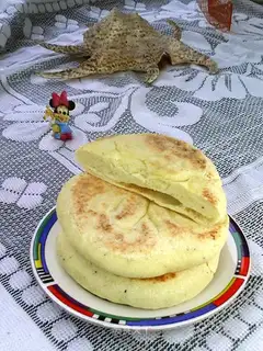 The white-faced bean
