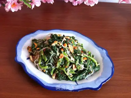 Peanut sesame sauce spinach