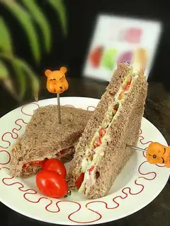 Tuna sandwich