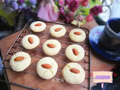 Almond peaches