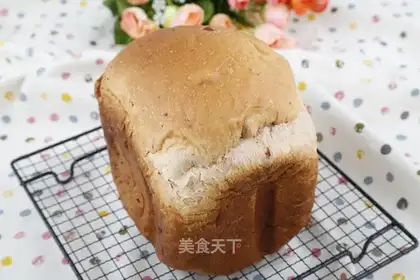 Strawberry bread