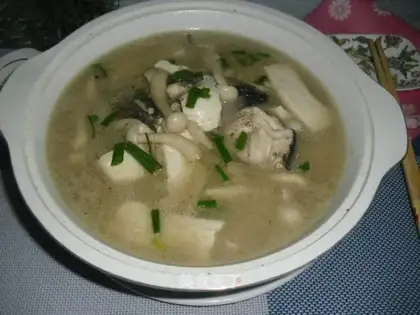 Tofu black fish soup