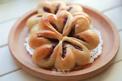 ♪ Four-leaf potato bread ♪