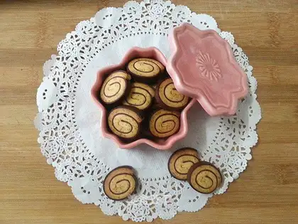 Circle cheese cookies