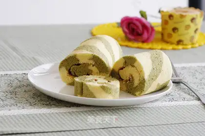 Double-colour tea cake rolls