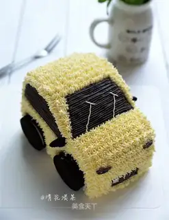 Tiny little lingo's car cake