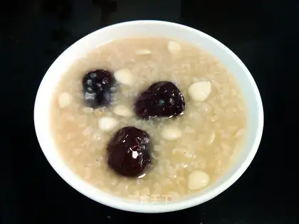 Porridge of rough rice dates