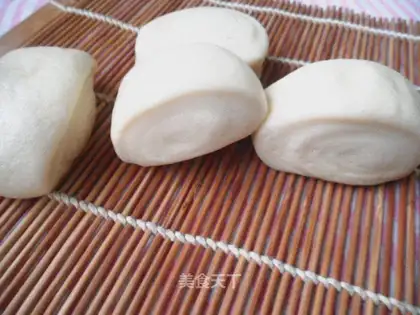 Light milky buns