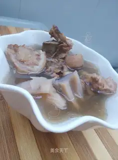 Peanut Lotus pigtail soup
