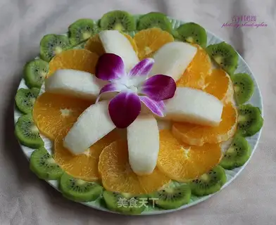 A happy fruit platter