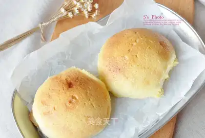 Mexican pine bun