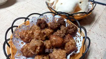 Horseshoes, meatballs