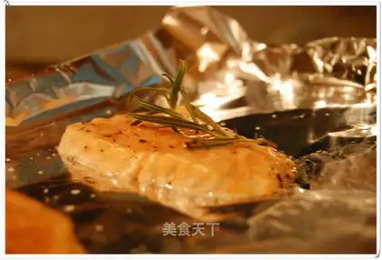 White Juicy Dragons, salmon