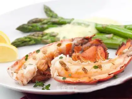 Lobster with truffle sauce