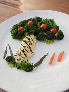 A fruit tree salad