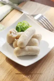 Q-BALL LITTLE SAUSAGE