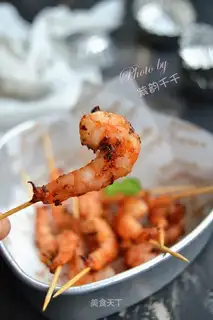A series of red shrimp