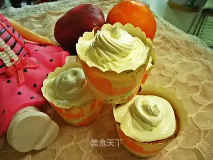Mango cream cake