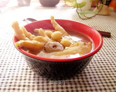 It's red-tree chicken foot soup