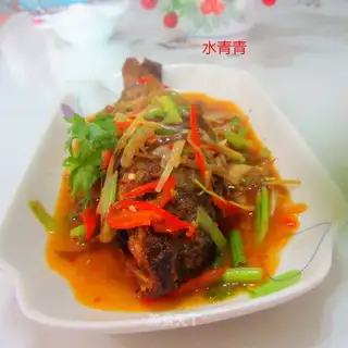 The mussels burn the fish